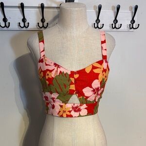 BOG Collective cropped floral top. NWT size medium